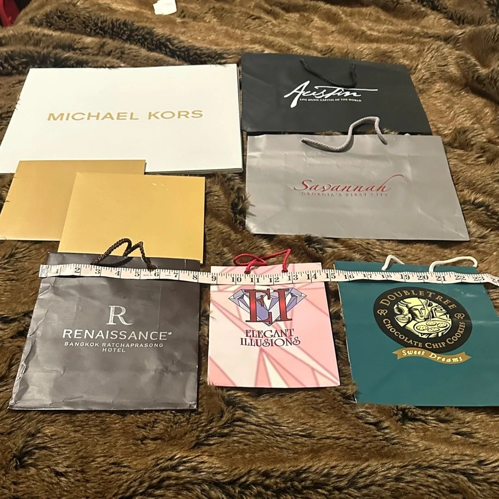 Assorted Designer 5 Gift Bags & 2 Gift Boxes